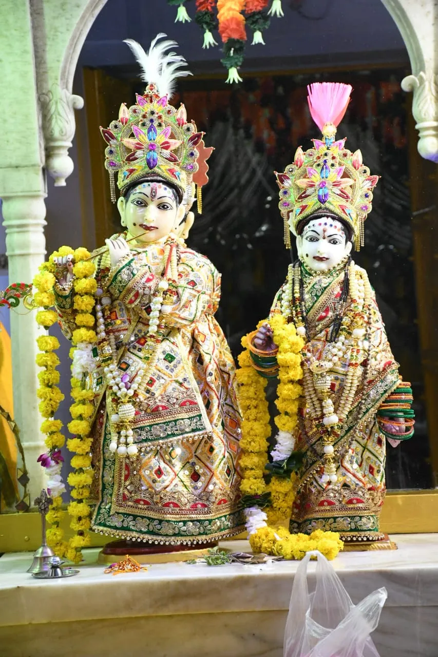 देशभर में आज धूमधाम से मनेगी जन्माष्टमी, जानें विधि और शुभ मुहूर्त