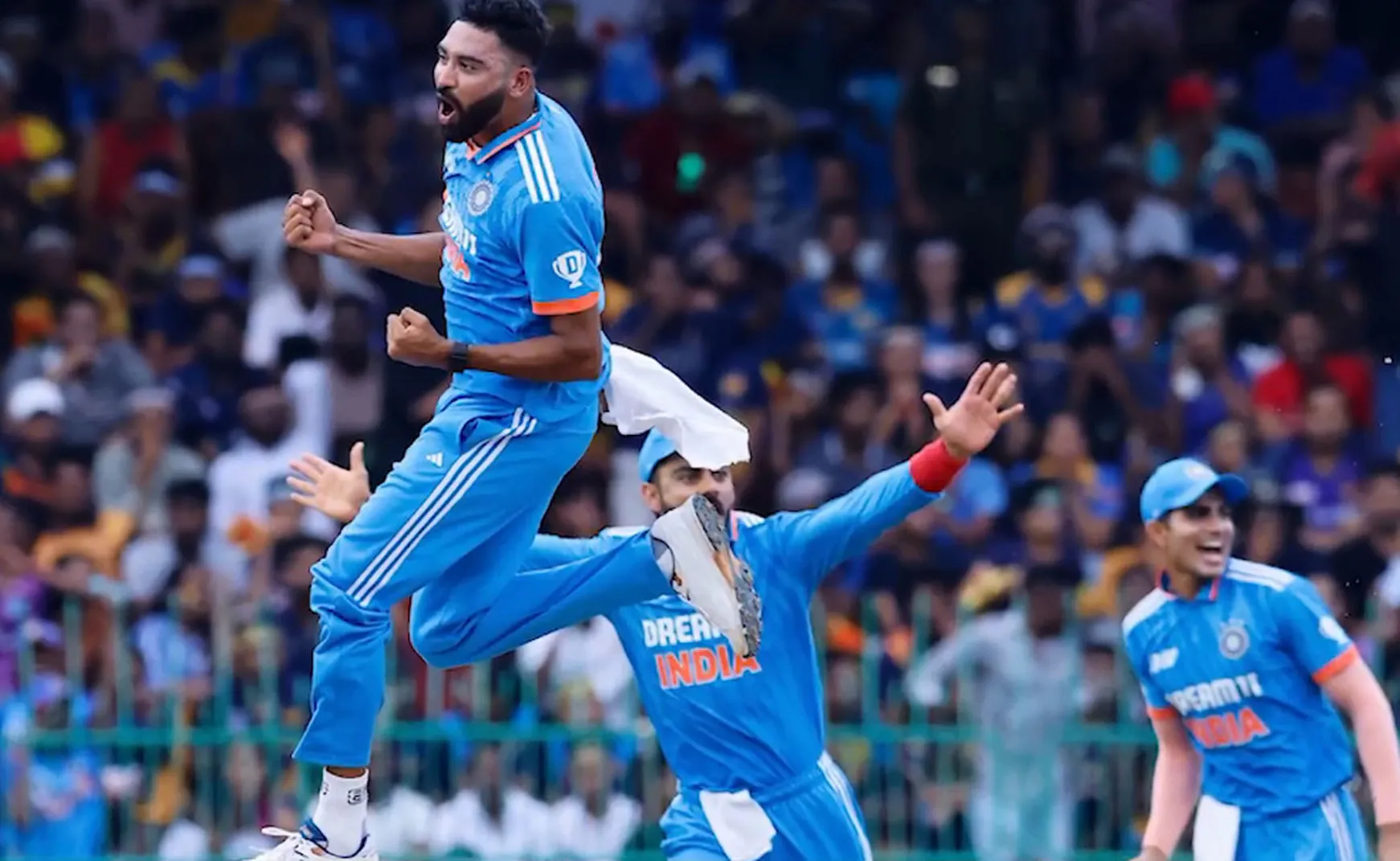 Siraj की दरियादिली ने जीता सबका दिल