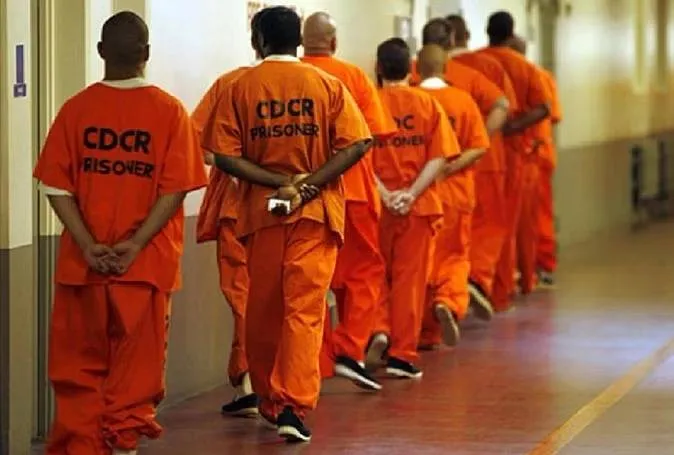 ये क्या हुआ: दो‎षियों को सजा देने में देरी और जेलों से ‎रिहा ‎किए जा रहे Criminals