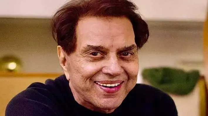 Dharmendra ने कहा मेरे एक किस का शोर हो गया