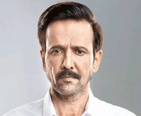 द रेलवे मेन ने भारत को गौरवान्वित किया होगा : Menon