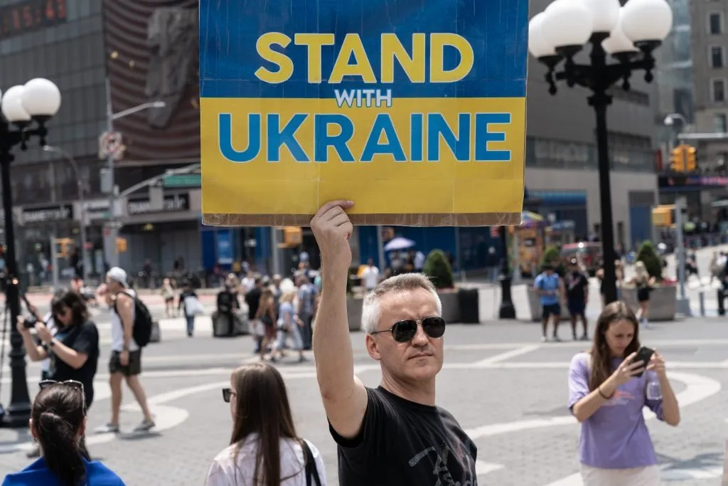 Ukraine को अमेरिकी सहायता नहीं मिली तो गंभीर हो सकते हैं परिणाम