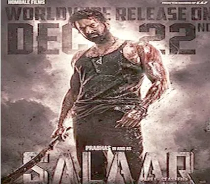 Producers ने टिकट पकड़े हुए तस्वीर साझा की