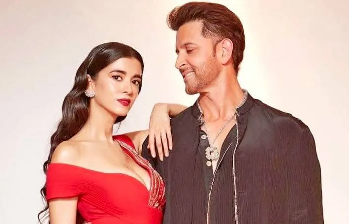 सबा का हाथ थामे दिखे Hrithik , ‎फिल्म फाइटर के चर्चे जोरों पर