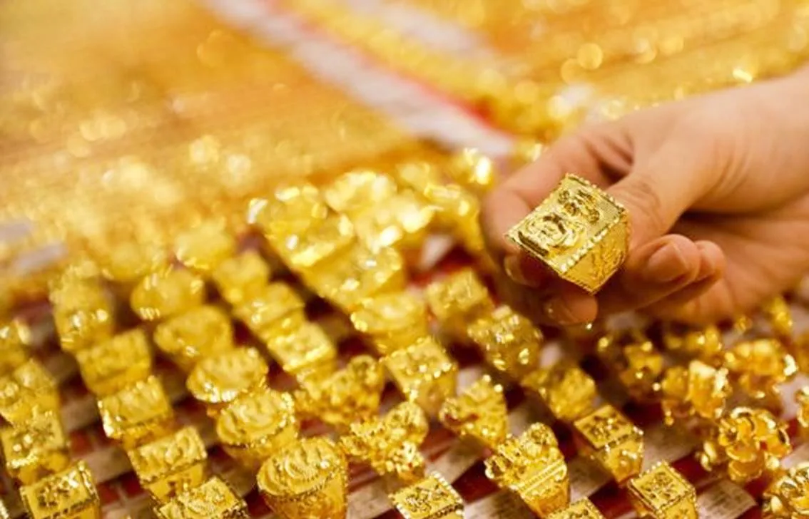 New Year 2024 में भी बनी रहेगी पीली धातु की चमक