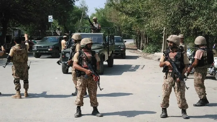 Balochistan प्रांत में सेना ने 21 आतंकवादियों को मार गिराया