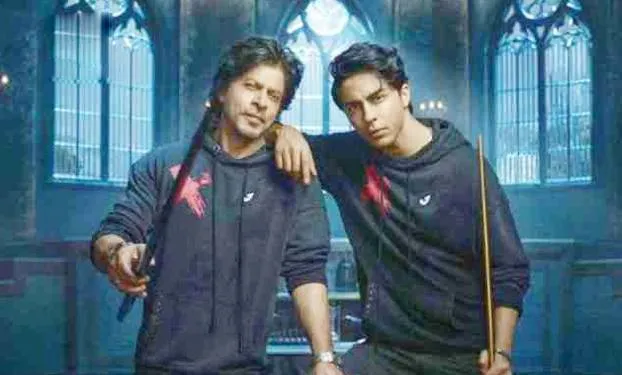 बेटे आर्यन के फैशन ब्रांड का विज्ञापन शेयर किया Shahrukh ने