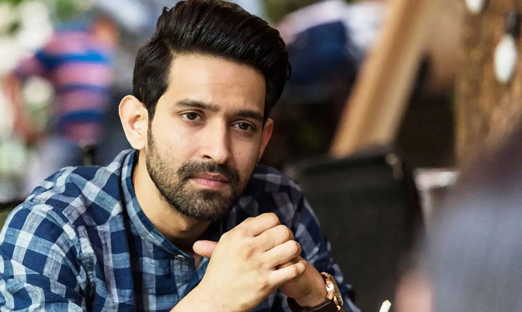 पुराने ट्वीट के लिए माफी मांगी Vikrant Massey ने