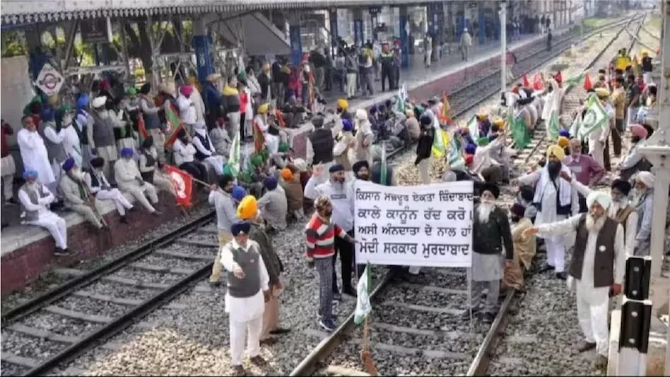 Haryana-Punjab में रेलवे ट्रैक 4 घंटे जाम