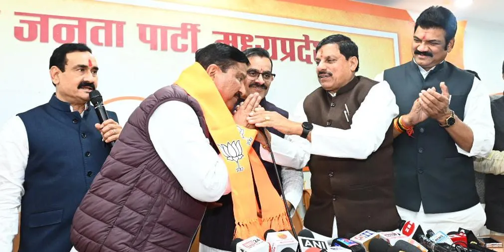 Chief Minister डॉ.मोहन यादव एवं प्रदेश अध्यक्ष व सांसद  विष्णुदत्त शर्मा के समक्ष कांग्रेस नेता भाजपा में हुए शामिल