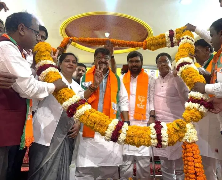 State Government के मंत्री विजयर्गीय ने छिंदवाड़ा के सौंसर में कार्यकर्ता सम्मेलन को किया संबोधित