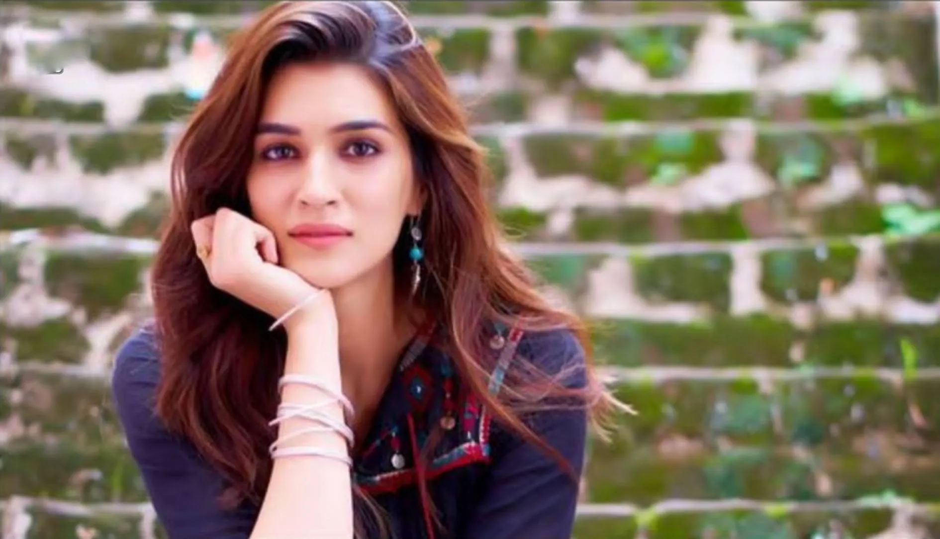 क्रू की कहानी सुनी तो हंसी नहीं रोक पाई Kriti