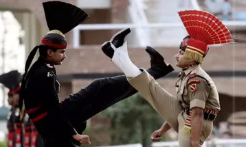 India-Pakistan सैनिकों ने ईद पर नहीं किया मुंह मीठा, सालों से जारी परंपरा भी टूटी