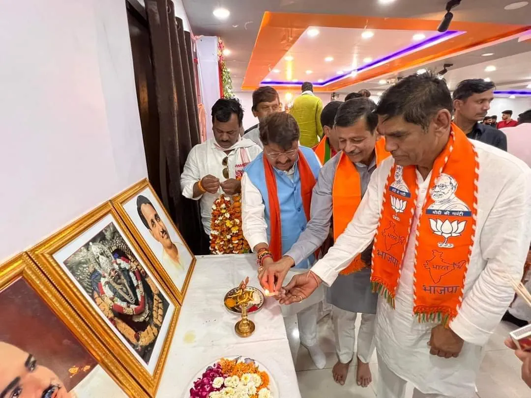 प्रदेश शासन के मंत्री Kailash Vijayvargiya ने मैहर एवं सतना में प्रबुद्धजन सम्मेलन को किया संबोधित