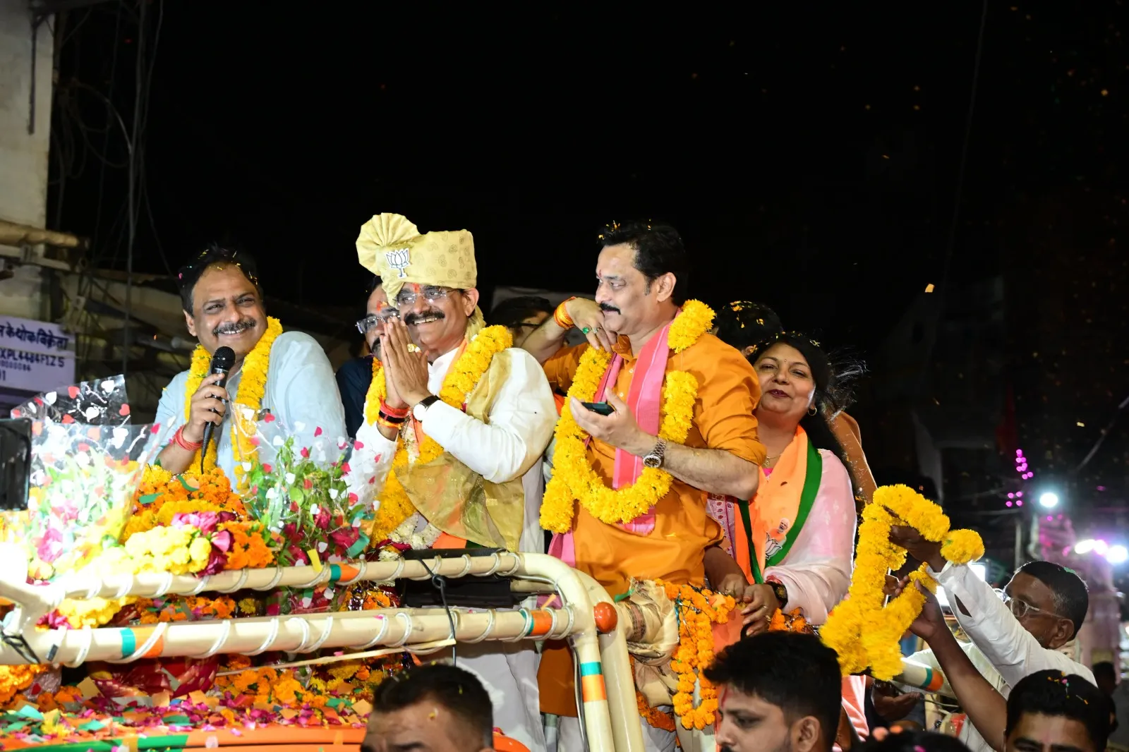 भारतीय जनता पार्टी के प्रदेश अध्यक्ष व सांसद Vishnudutt Sharma ने कटनी के मुड़वारा में रोड शो किया