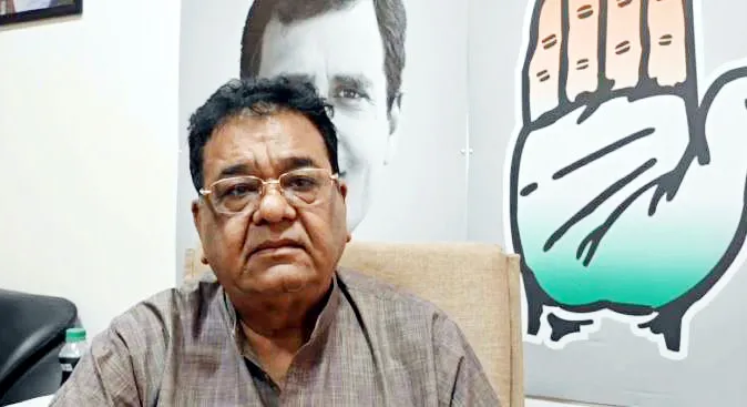 मोदी जी ने देश में महंगाई और बेरोजगारी बढ़ाई, अपने 10 साल का रिपोर्ट कार्ड देश की जनता के सामने रखें: Mukesh Nayak