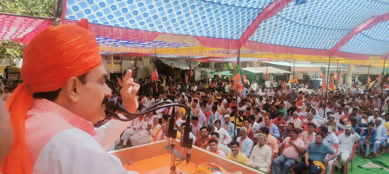 भाजपा के वरिष्ठ नेता व न्यू ज्वाइनिंग टोली के प्रदेश संयोजक Dr. Narottam Mishra ने ग्वालियर में जनसभा को संबोधित किया