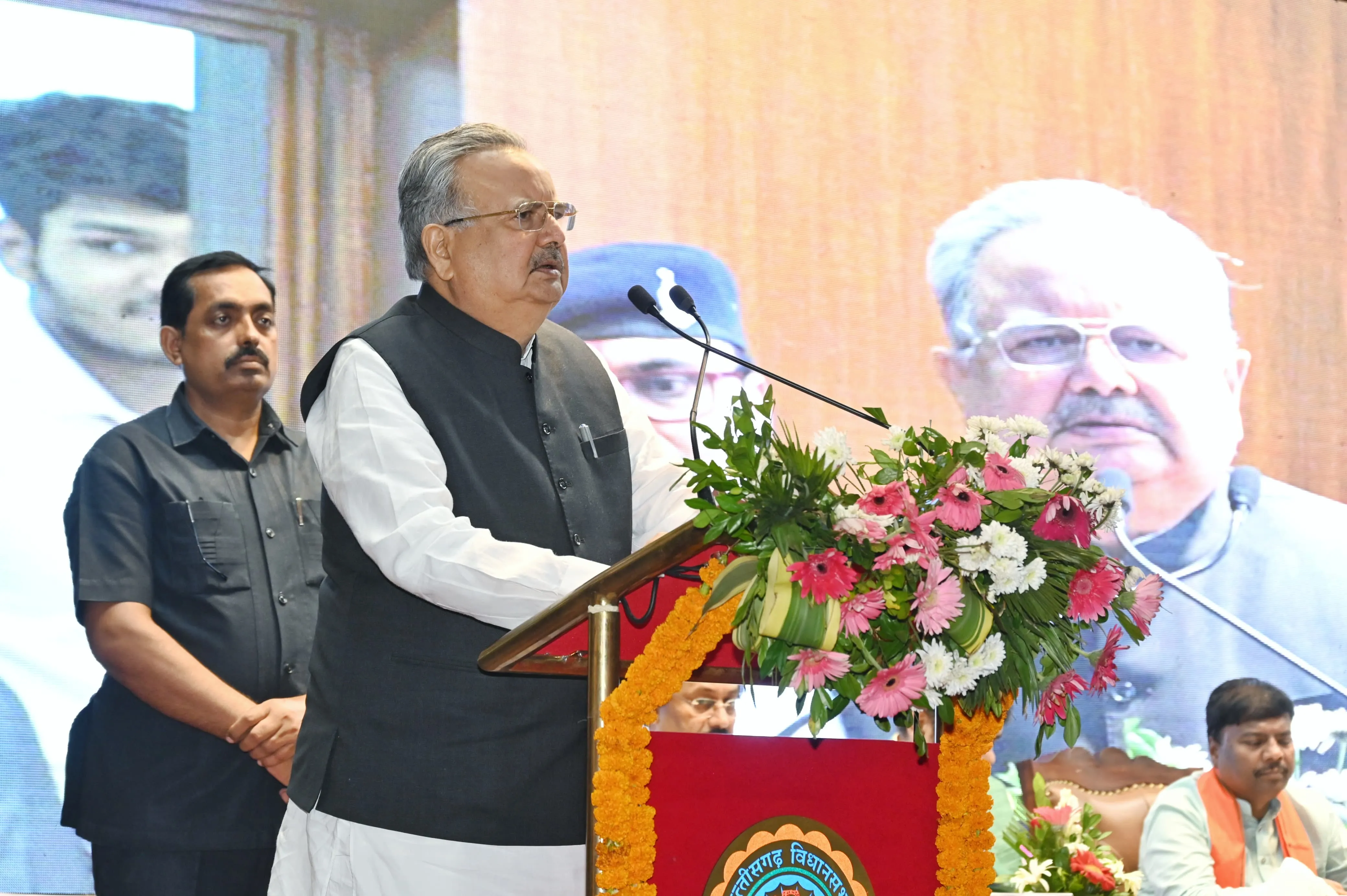 Chhattisgarh विधानसभा में शासन और यूनिसेफ के संयुक्त प्रयास से आयोजित हुआ युवा गोठ का मॉक सदन