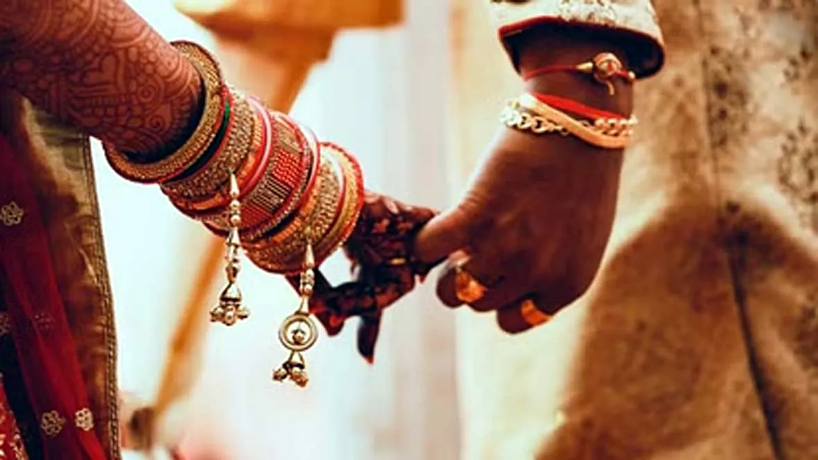 बेहतर जिंदगी के लिए Marriage से पहले पार्टनर से करें ये बातें