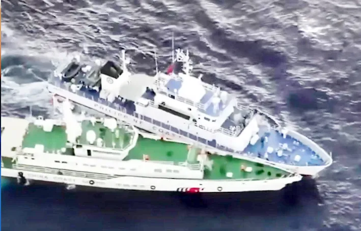 Philippines ने चीन की दादागिरी का मुंहतोड़ जवाब दिया, जहाज को टक्कर मारकर किया डैमेज