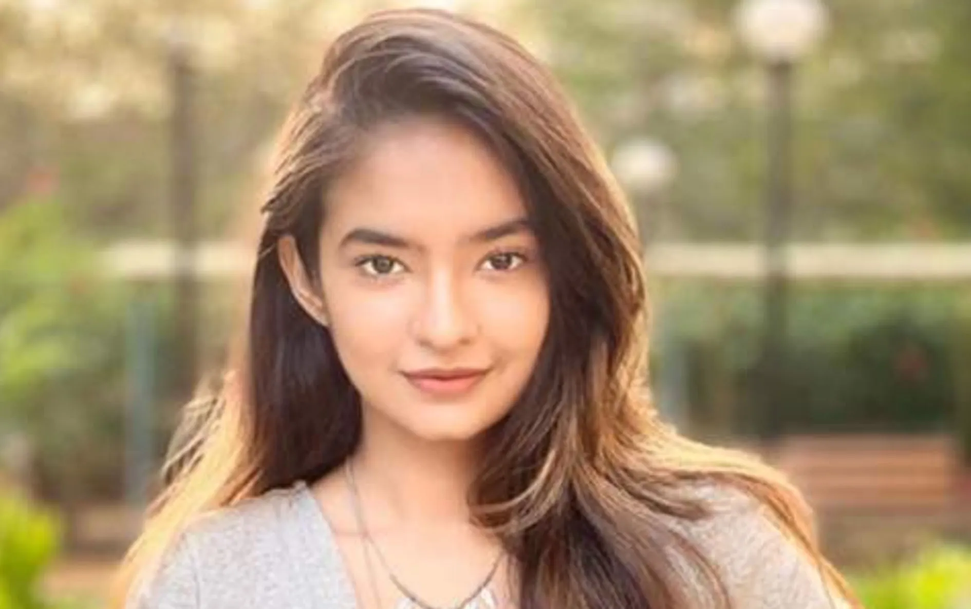 साल्ज़बर्ग से कई तस्वीरें शेयर की Anushka Sen ने