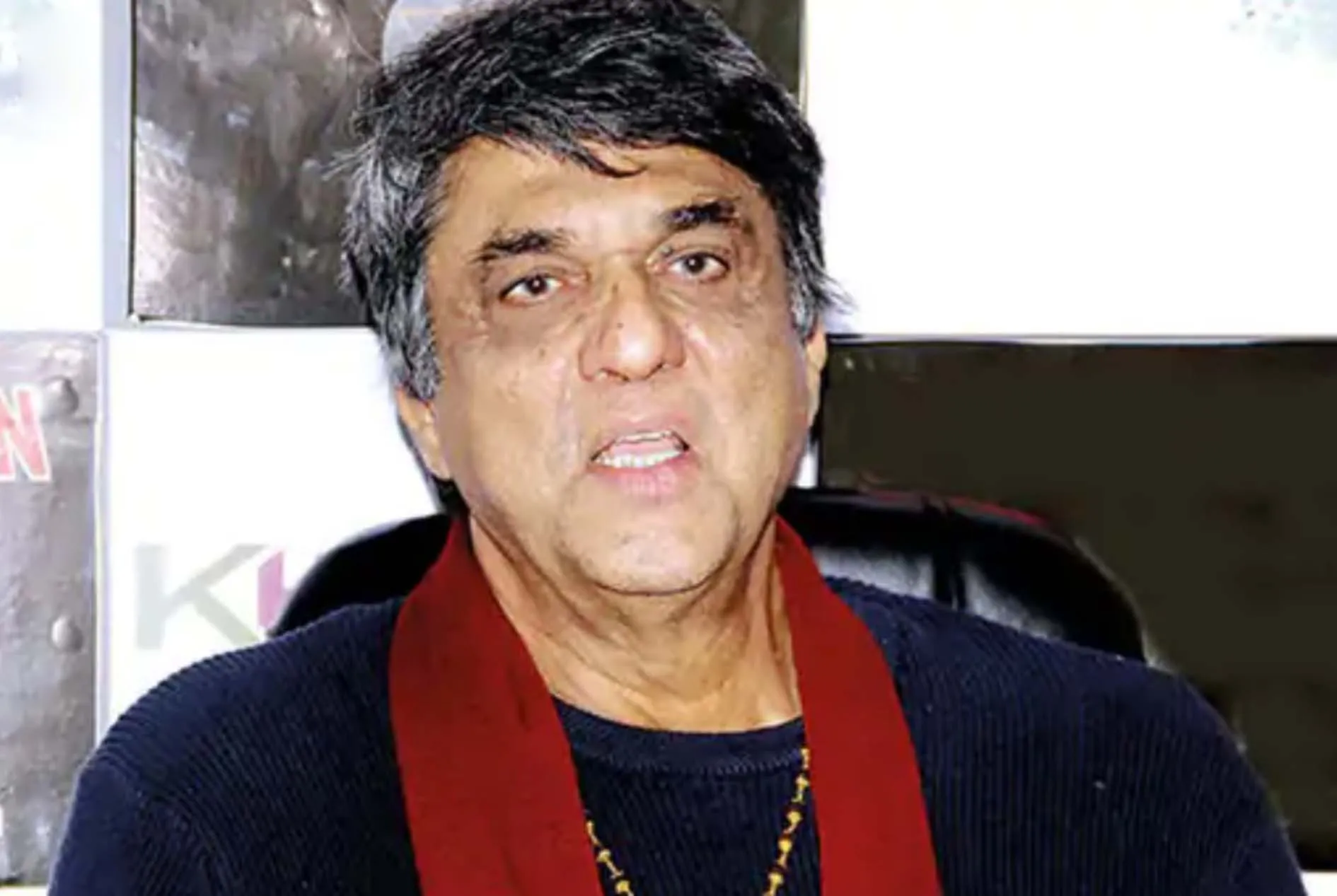 Mukesh Khanna का कॅरियर शुरु होते ही बता दिया था उन्हे फ्लॉप एक्टर