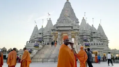 New York में हिंदू मंदिर में तोड़फोड़ पर भड़का भारत कहा- ऐसी घटनाएं अस्वीकार्य
