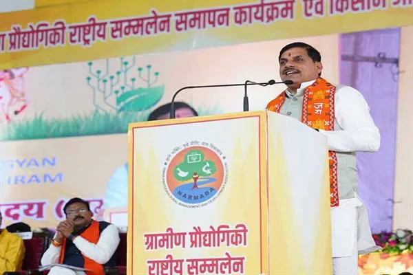 गौधन के बगैर खेती संभव नहीं, भगवान श्रीकृष्ण के आदर्शों से ही गांवों का होगा विकास : Chief Minister Dr. Yadav