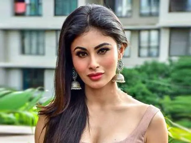 मुझे कई तरह के डांस सीखना पसंद: Mouni Roy