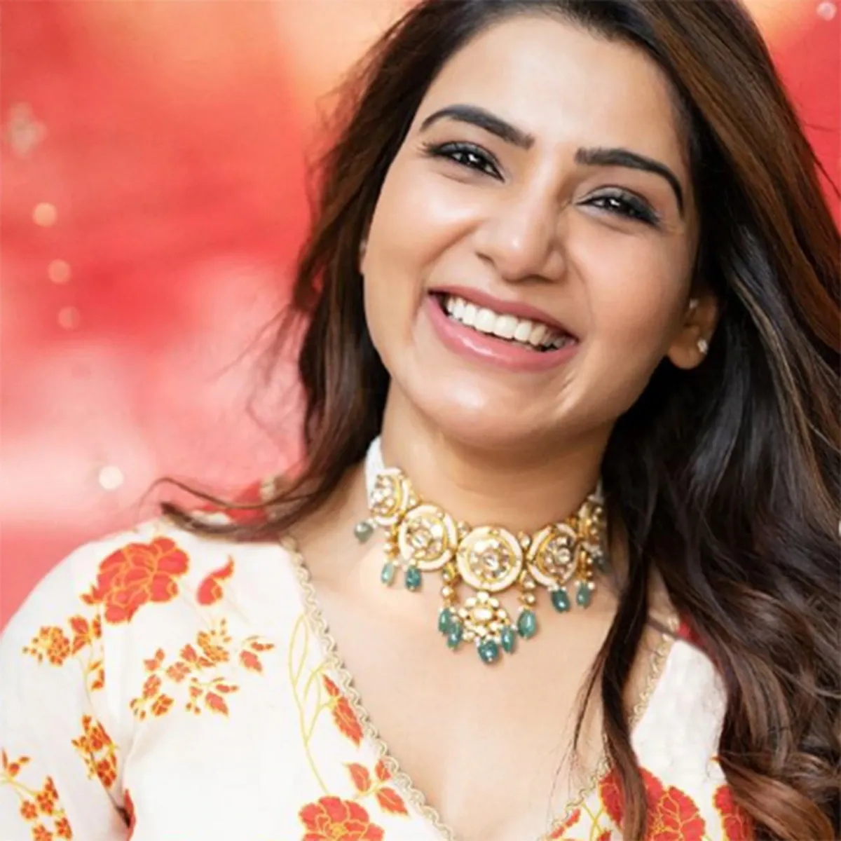 Samantha ने अपनी टीम के साथ तस्वीरें की साझा
