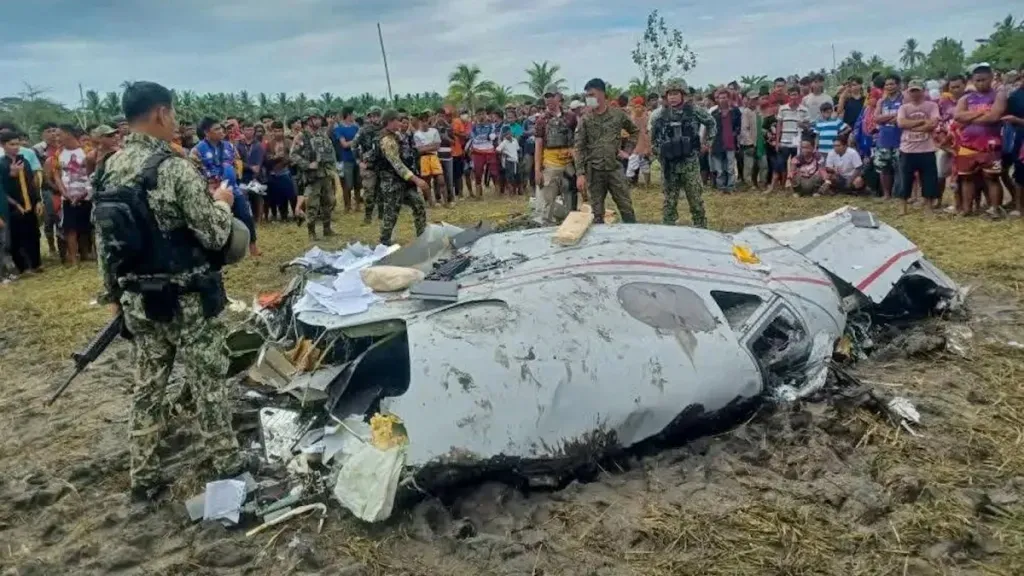 Philippines में हादसे का शिकार हुआ अमेरिकी सैन्य विमान, 4 की मौत