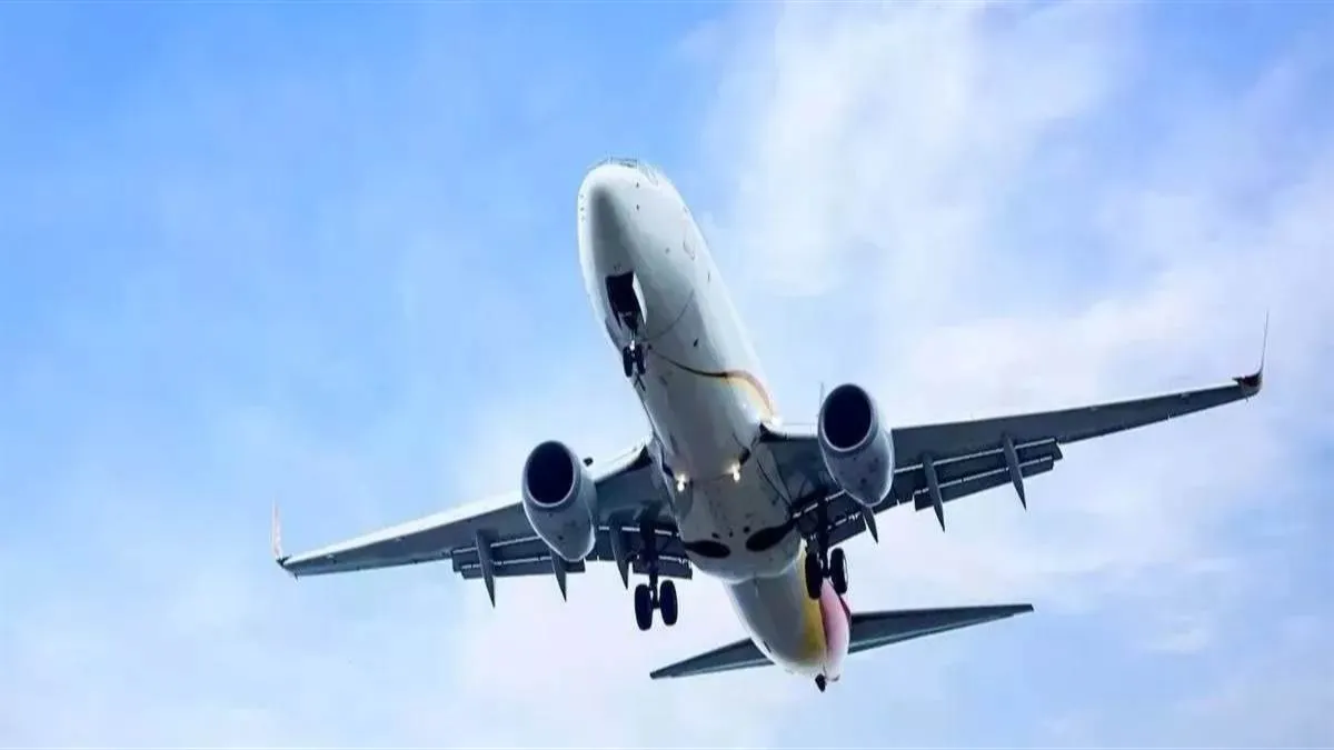 लापता यात्री Plane हुआ हादसे का शिकार, समुद्री बर्फ पर मिला मलबा