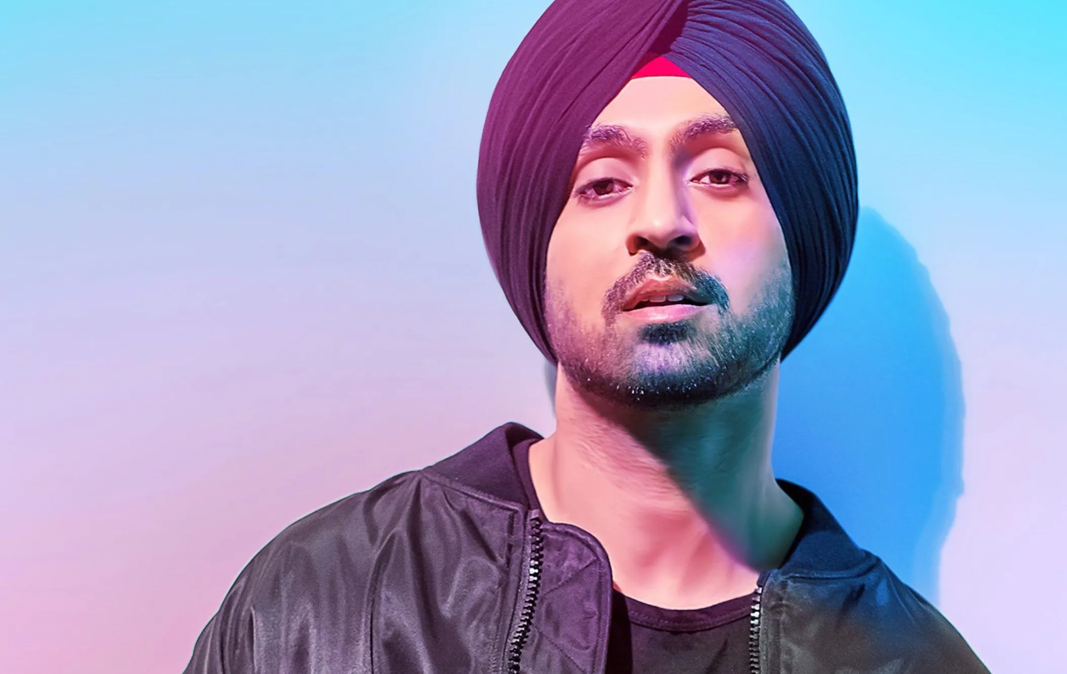 खुशनुमा पलों का आनंद लेते नजर आए Diljit Dosanjh