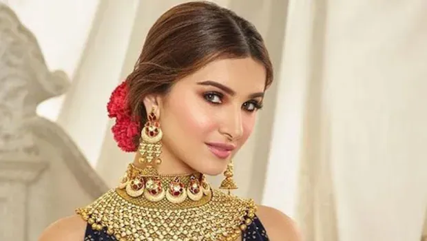 एक्ट्रेस Tara Sutaria चित्रकला में भी है माहिर