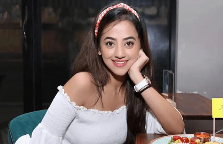 ज्यादा मत उड़ को लेकर सुर्खियों में Haley Shah