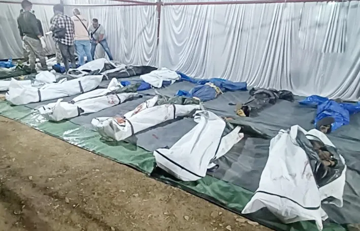 Bijapur के कर्रेगुट्टा में नक्सलियों पर बड़ी कार्रवाई, 19 शव बरामद - दो टॉप कमांडरों की पहचान