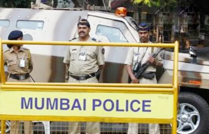 फिर मिली Mumbai Airport और ताज होटल को बम से उड़ाने की धमकी