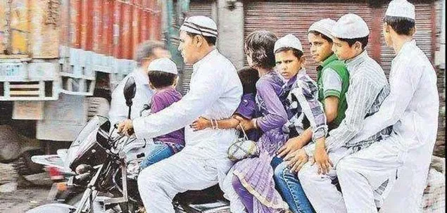 दुनिया में सबसे ज्यादा बढ़ी  Muslim population, हिंदू आबादी स्थिर, ईसाई और बौद्ध आबादी में गिरावट