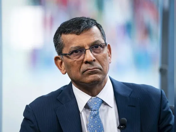 Raghuram Rajan ने अमेरिका के 50 फीसदी टैरिफ को बताया गंभीर