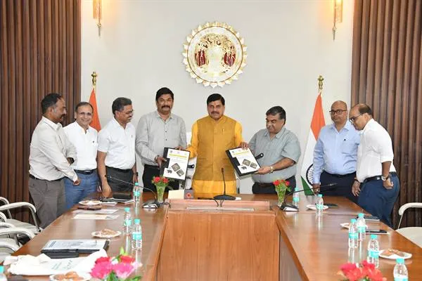 CM Dr. Yadav की उपस्थिति में वन्यजीवों के पुर्नवास के लिए हुआ एमओयू