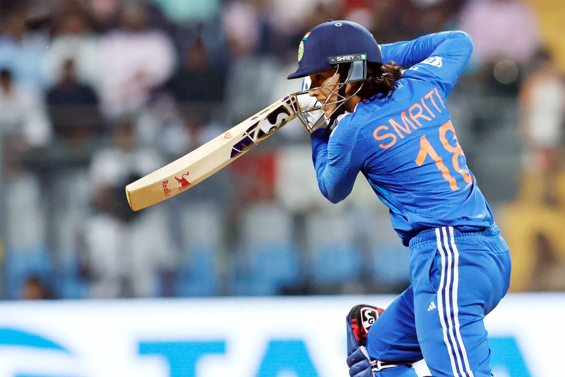 Mandhana के शतक से भारतीय महिला क्रिकेट टीम ने दूसरे एकदिवसीय में ऑस्ट्रेलिया को 102 रनों से हराकर बनाया रिकार्ड