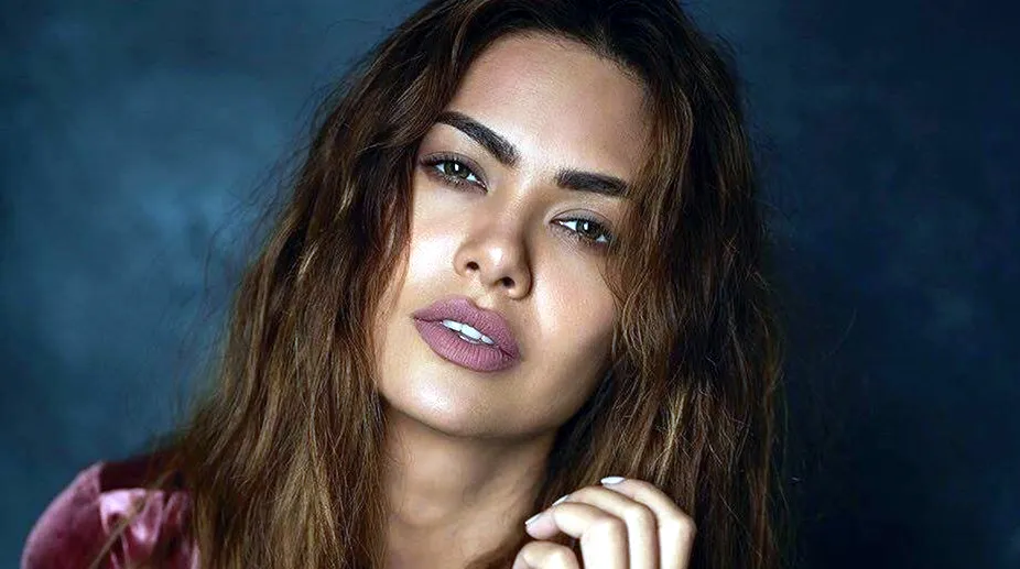 13 साल के फिल्मी सफर में सीखने का अवसर मिला: Esha Gupta