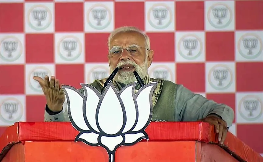 छठी मैया का अपमान कर रहे हैं आरजेडी-कांग्रेस: PM Modi