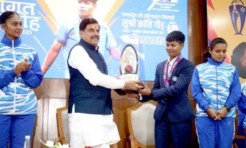 क्रिकेटर क्रांति गौड़ ने देश-दुनिया में मध्यप्रदेश का नाम किया रोशन : CM Dr. Yadav