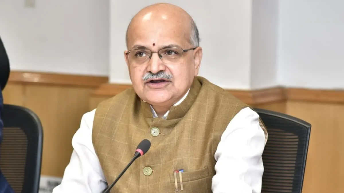 भारत की आर्थिक वृद्धि के लिए निवेश दर बढ़ाना जरूरी: NITI Aayog CEO