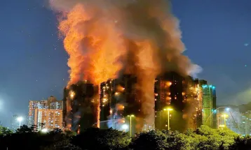 Hong Kong में 35 मंजिल वाली 8 इमारतों में लगी आग, 40 की जलकर मौत, 280 लापता