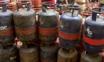 दिसंबर की शुरुआत में राहत, कमर्शियल LPG cylinders 10 रुपए सस्ता