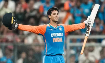 Abhishek एक साल में 100 छक्के लगाने वाले पहले भारतीय बल्लेबाज बने