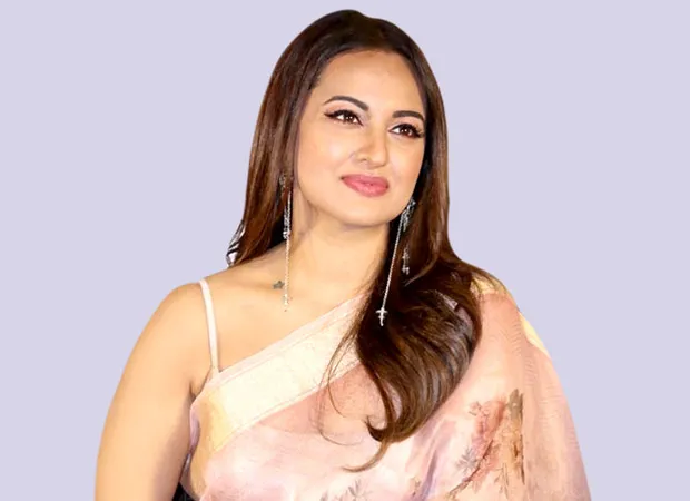 बच्चों को सोशल मीडिया और मोबाइल से दूर रखना जरूरी: Sonakshi Sinha