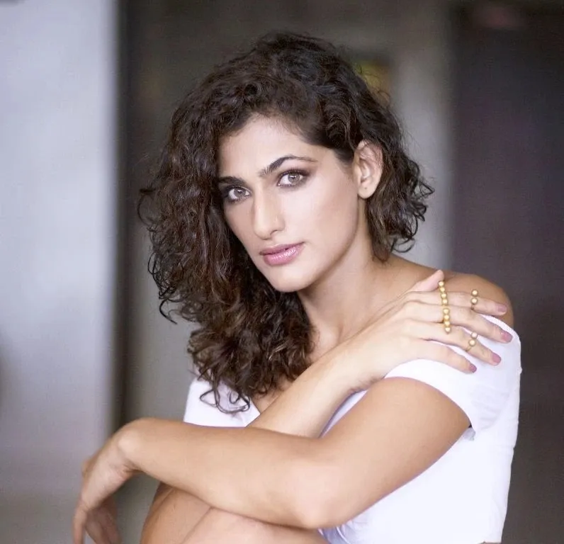 Kubbra Sait  ने सियांग नदी पर पूरा किया राफ्टिंग अभियान